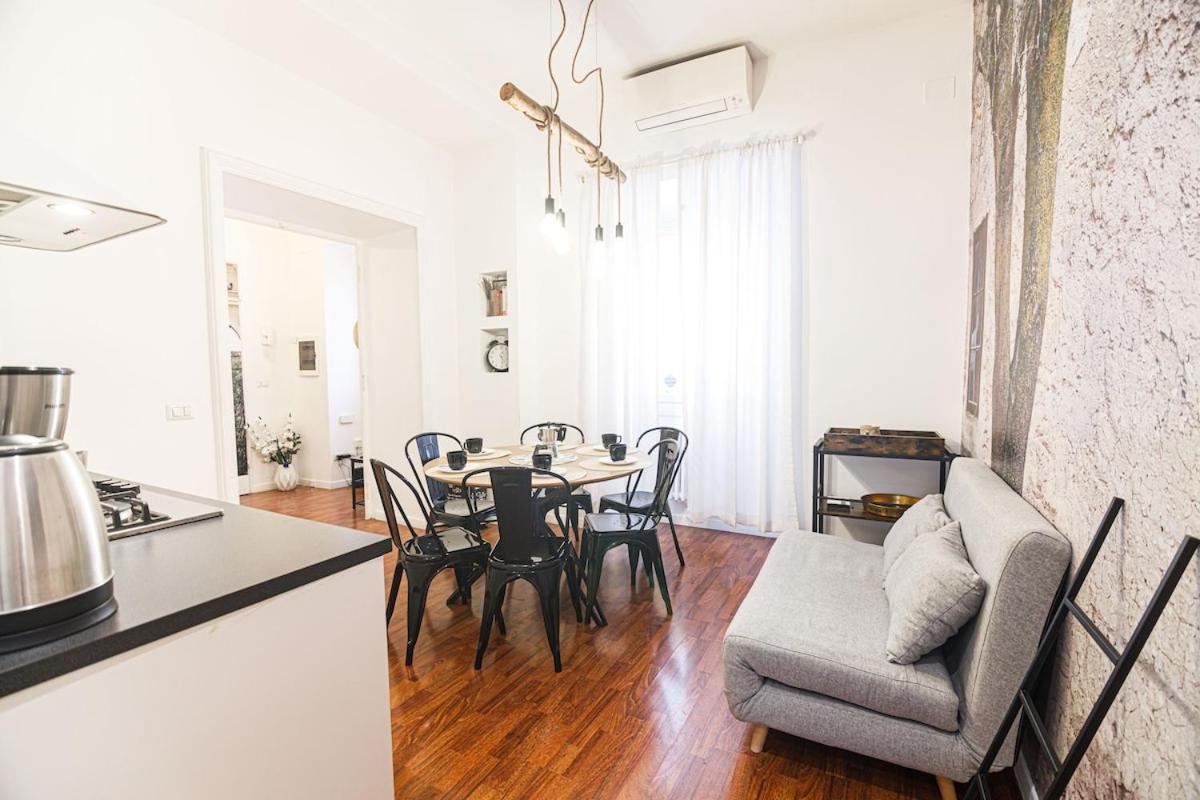 Appartamento Al Centro Di Roma Bosuiteโรม ภายนอก รูปภาพ